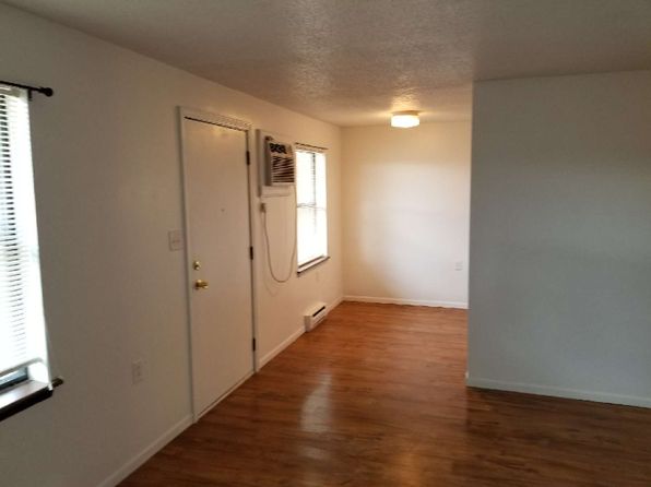 1102 W McPherson St #6