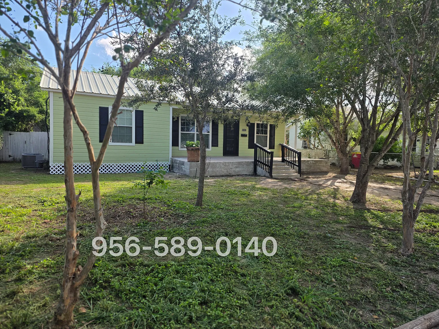 2 bed, 924 sqft, $1,200 — Photo 1