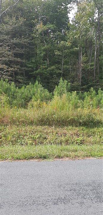 2nd image of 660 New Branch Rd