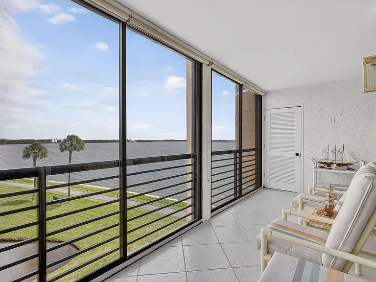 3382 NE Causeway Blvd #7-403 — Photo 4