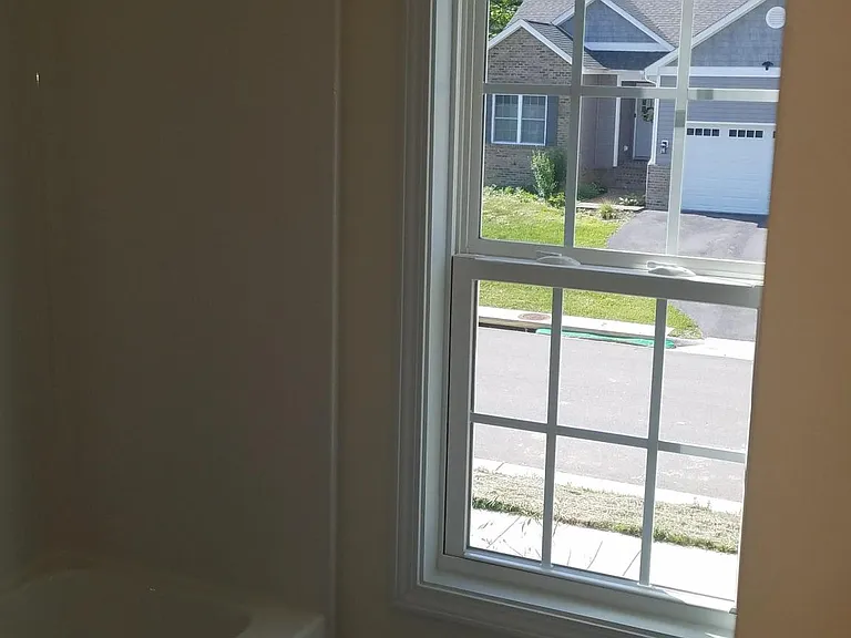 112 Oak Meadow Ln — Photo 44