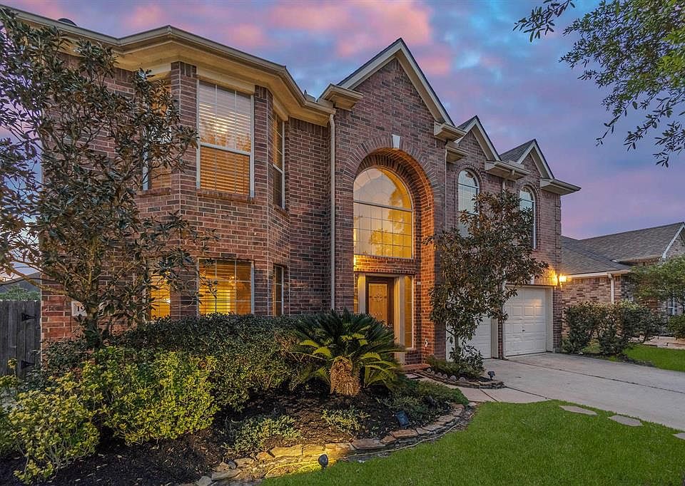 Welcome home! Come explore this beautiful family home.