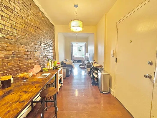Rented by Doorway NYC, LLC | media 17