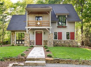 103 Blue Sky Ln, Hendersonville, NC 28792