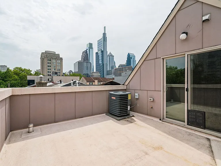2228 Summer St #3 — Photo 20