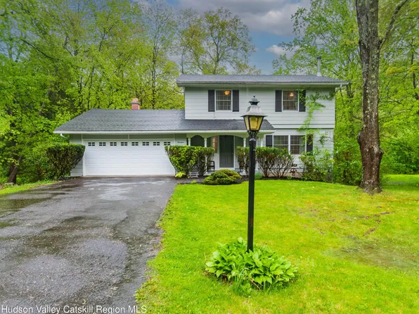 14 Woodland Drive, New Paltz, NY 12561