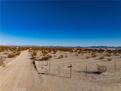 1305 Mile Square Rd, Joshua Tree, CA, 92252