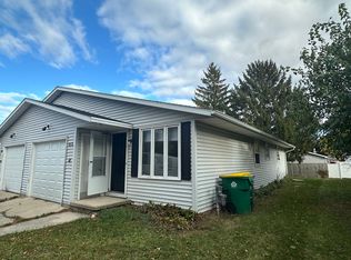 815 Ricky Dr #817, Green Bay, WI 54302