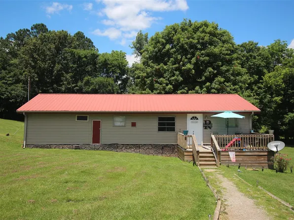 301 Gum St, Centertown, KY 42328