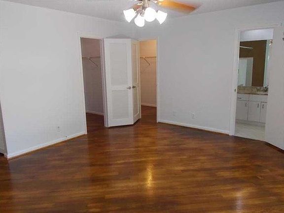 2nd image of 599 Ramblewood Dr #599
