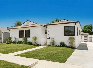 17200 Lanark St, Van Nuys, CA 91406