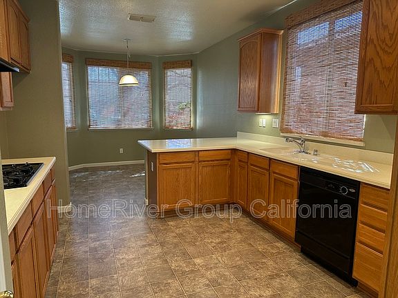 5th image of 3427 La Cadena Way