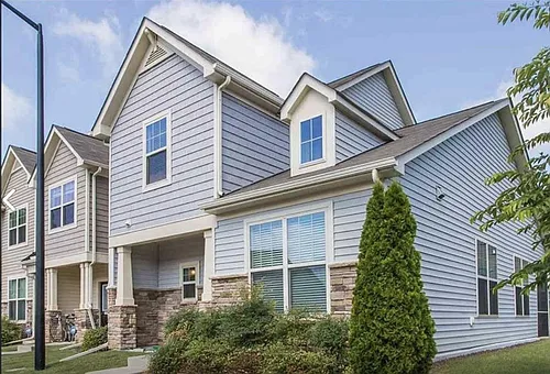16 Pilatus Dr Photo 1