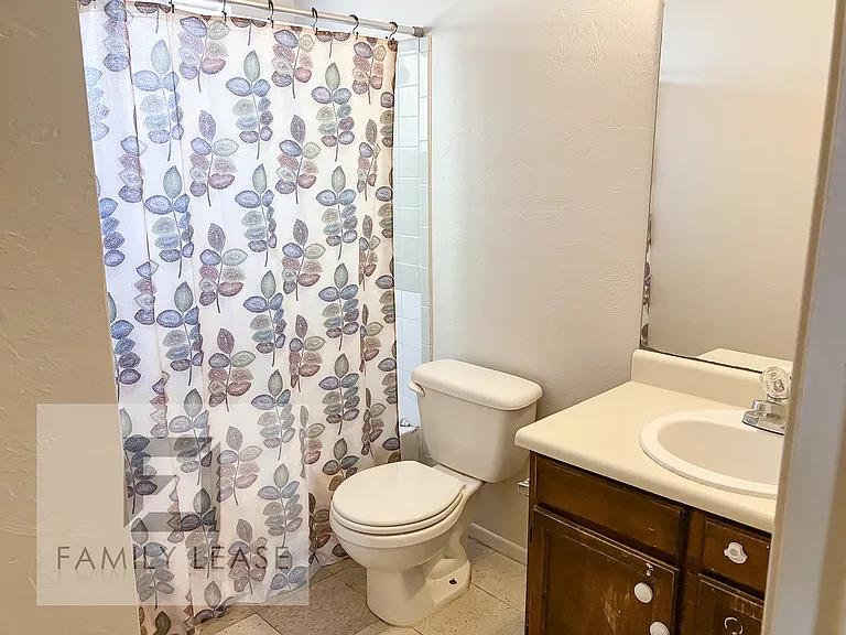 4055 E Bellevue St — Photo 11