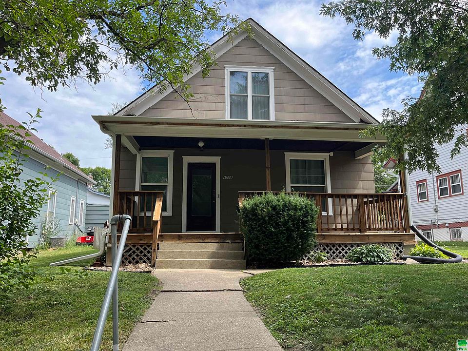 1st image of 1718 Ross St