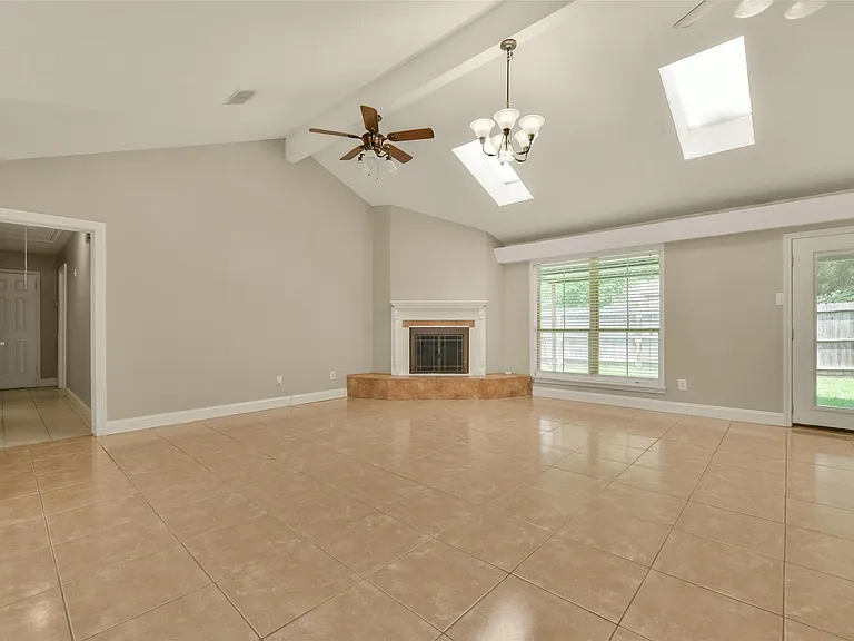 15910 Boatswain Ct — Photo 6