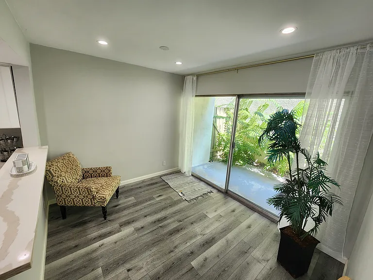 12744 Moorpark St #3 — Photo 39