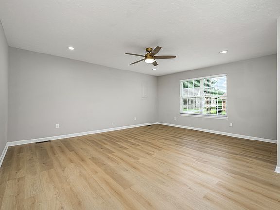 3rd image of 315 S Highland Ave