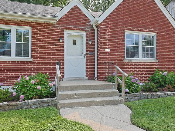 3rd image of 1132 Betty Ln