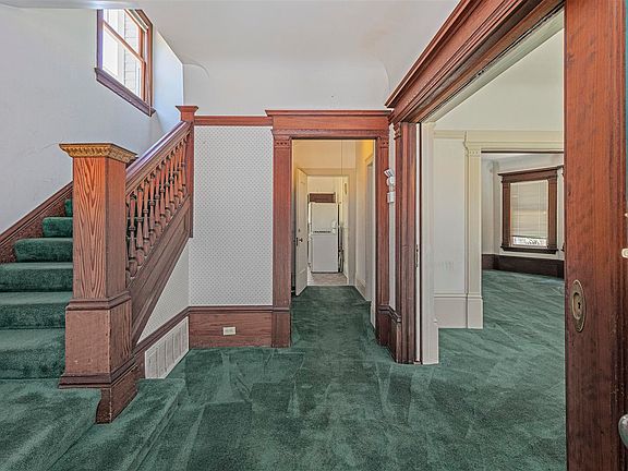 4th image of 2531 College Ave