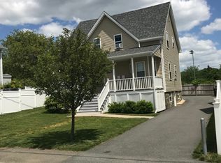105 Broadway #2, Salem, MA 01970