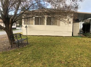 2325 NW Highland Ave SPC 24, Grants Pass, OR 97526