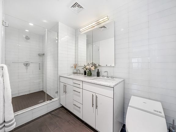 5th image of 340 E 64th St APT 9J