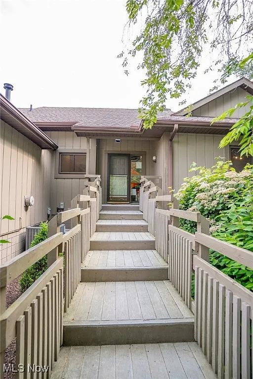 2222 Woodbrook Trl photo 1