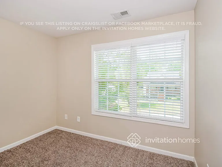 9365 Brooke Cove Ct — Photo 14