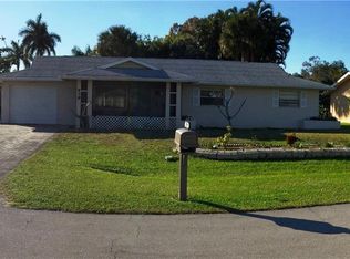 939 Bluebird St, Naples, FL 34104