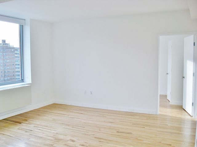 1st image of 401 W 25th St APT 18D