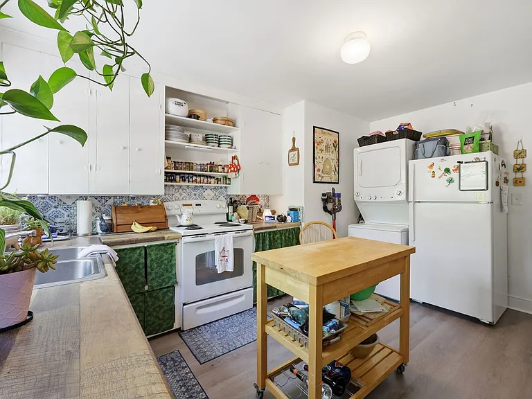 204 Purefoy Rd #A — Photo 8