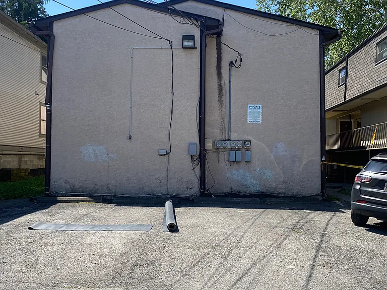 174 E 12th Ave #B — Photo 19