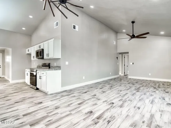 892 E Glenn St, Tucson, AZ 85719