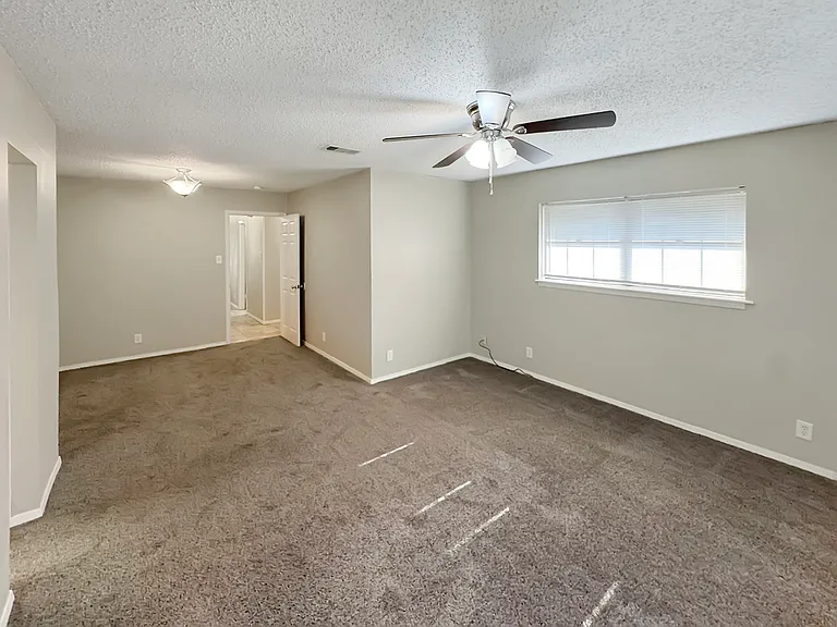 1524 Timber Creek Dr — Photo 9