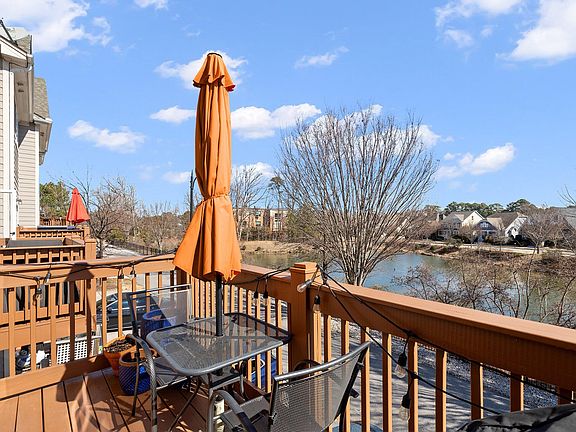 3rd image of 929 Shoofly Path