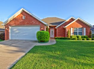 208 W Necessary Dr, Rogers, AR 72758