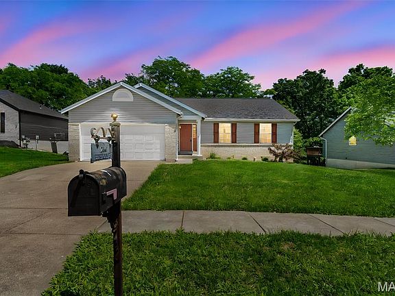 4th image of 2060 Peine Forest Dr
