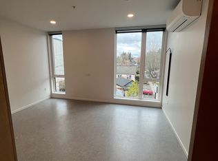 3307 SE Division St #313, Portland, OR 97202