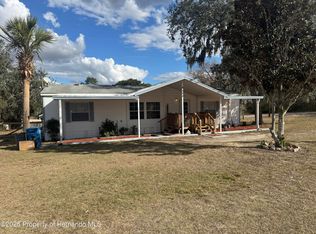 8104 Ridge Rd, Weeki Wachee, FL 34613