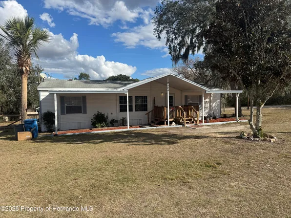 8104 Ridge Rd, Weeki Wachee, FL 34613