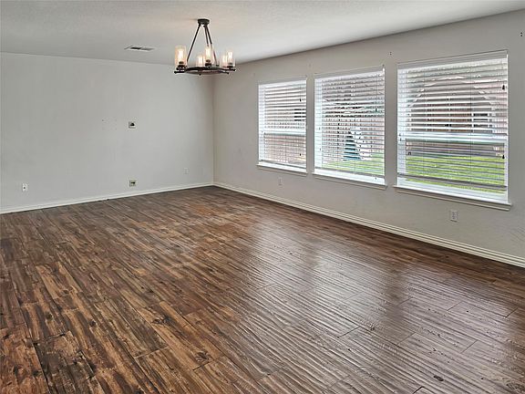 4th image of 1411 Waldrop Cv