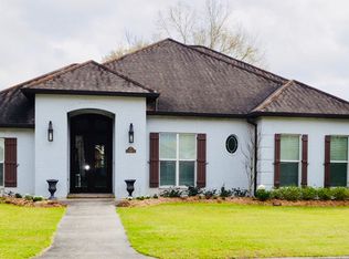 114 Gentle Oak Blvd, Schriever, LA 70395