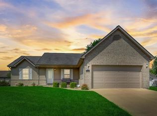 136 Bradford Dr, Aviston, IL 62216