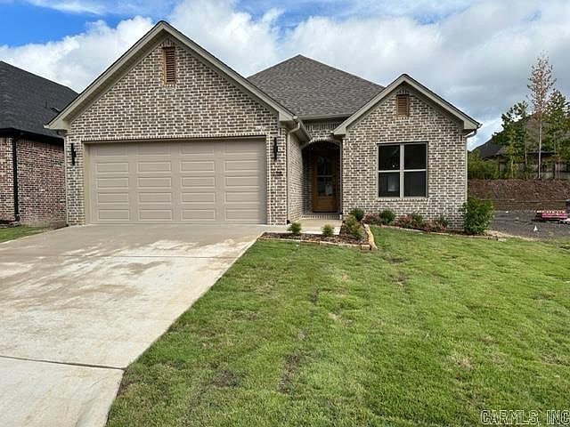 1st image of 128 Woodlands Park Dr