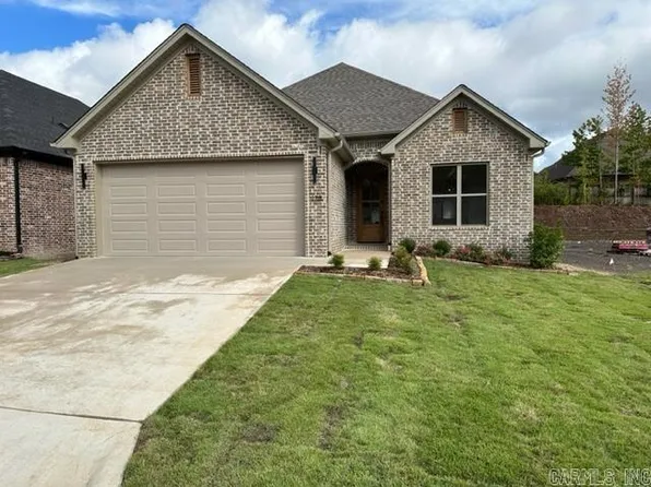 128 Woodlands Park Dr, Little Rock, AR 72211