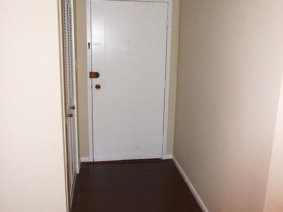 5th image of 4977 Battery Ln #1-107
