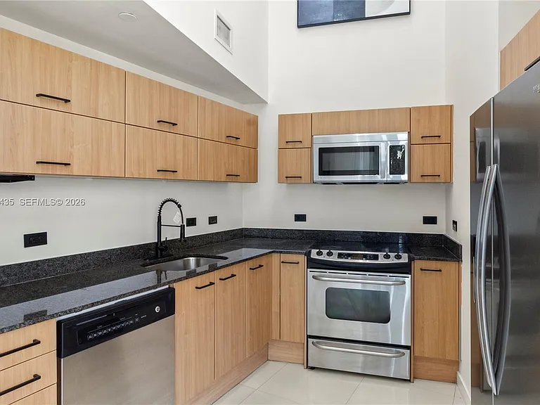 350 S Miami Ave #312 — Photo 33