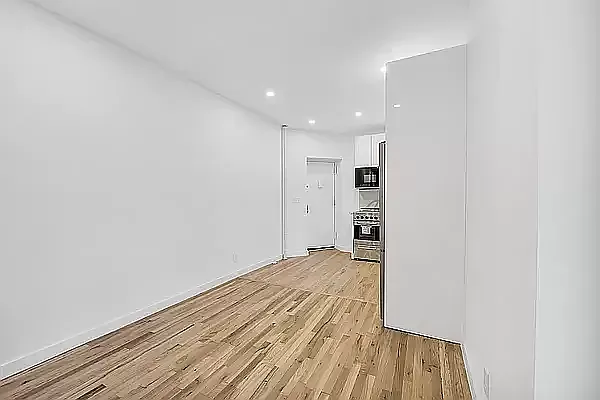 Rented by Living New York | media 12