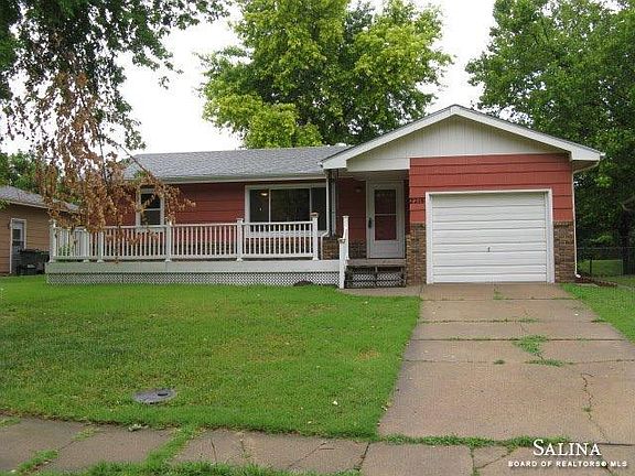 3rd image of 2218 Wesley St